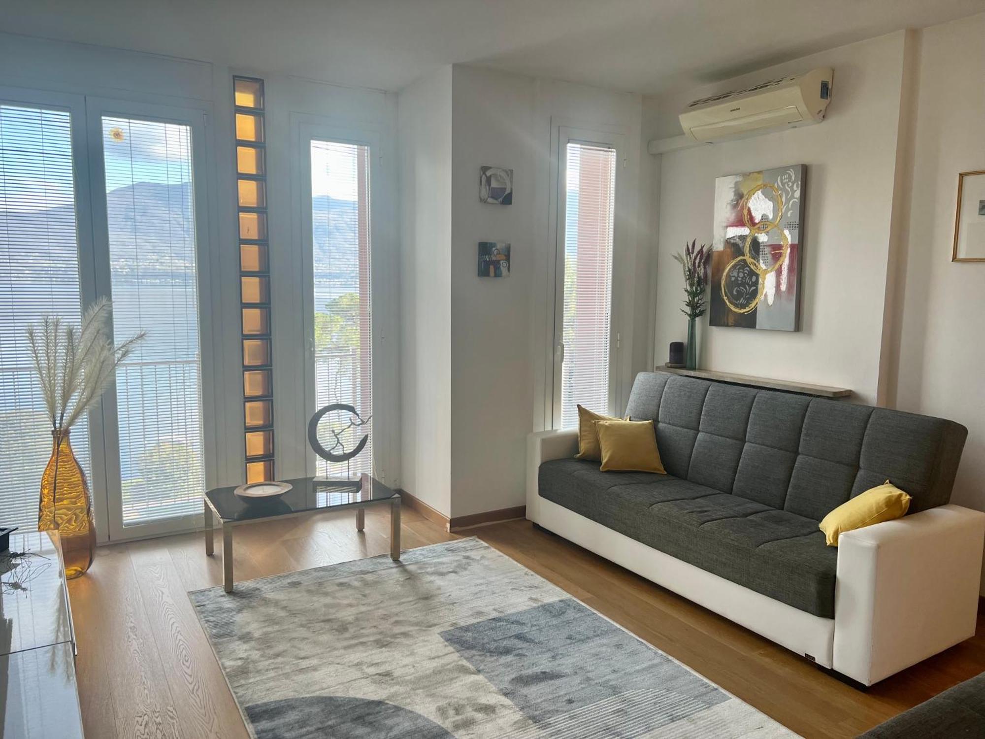 Apartamento Elizaveta Oggebio Exterior foto
